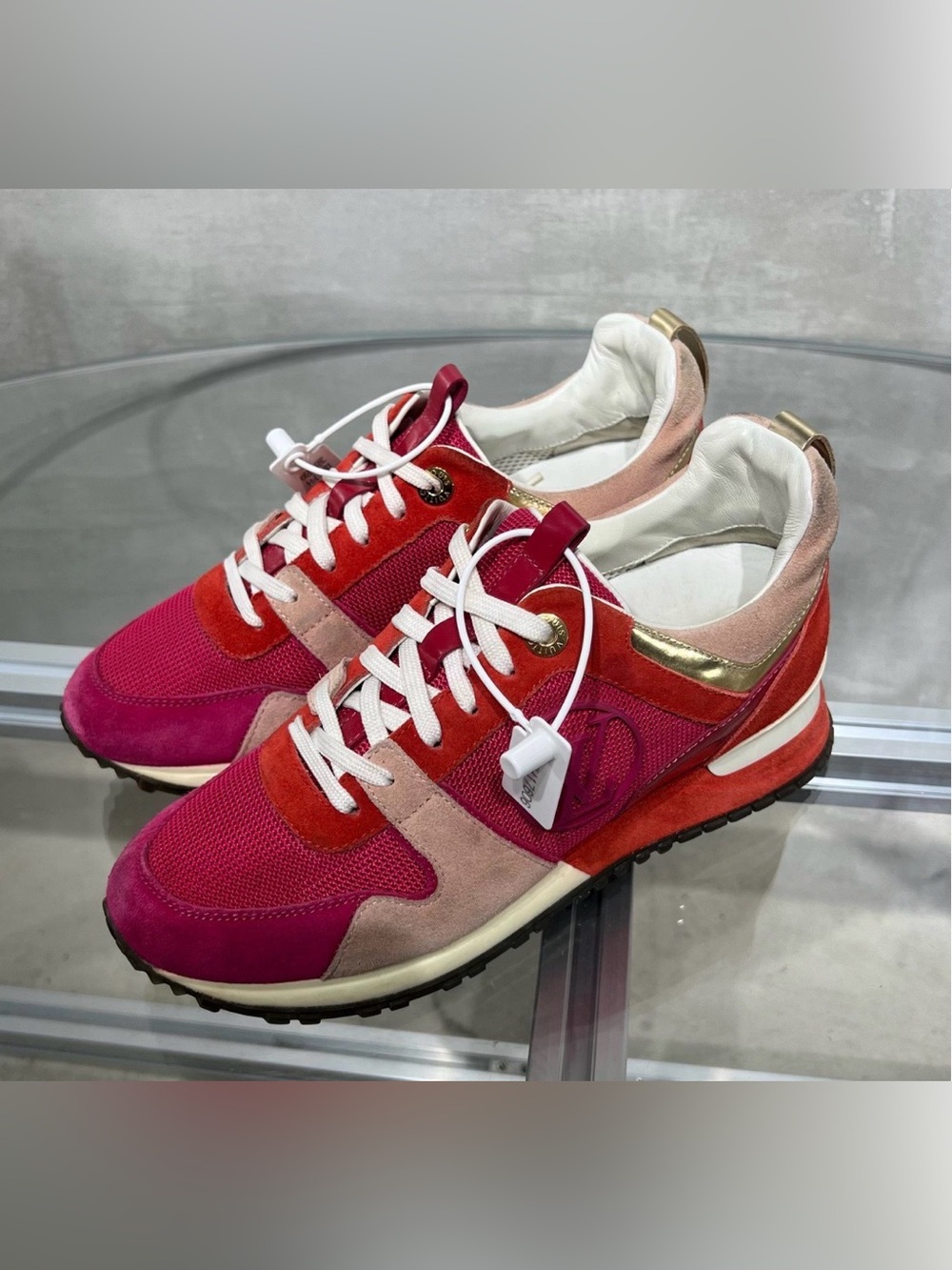 🚩steal Louis Vuitton Pink, Red & Gold Women’s Sneakers